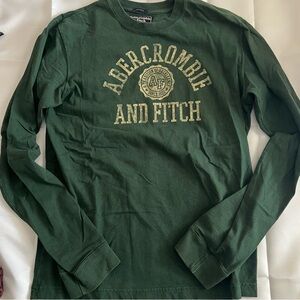 Vintage Y2K Abercrombie & Fitch Dark Green Graphic Tee